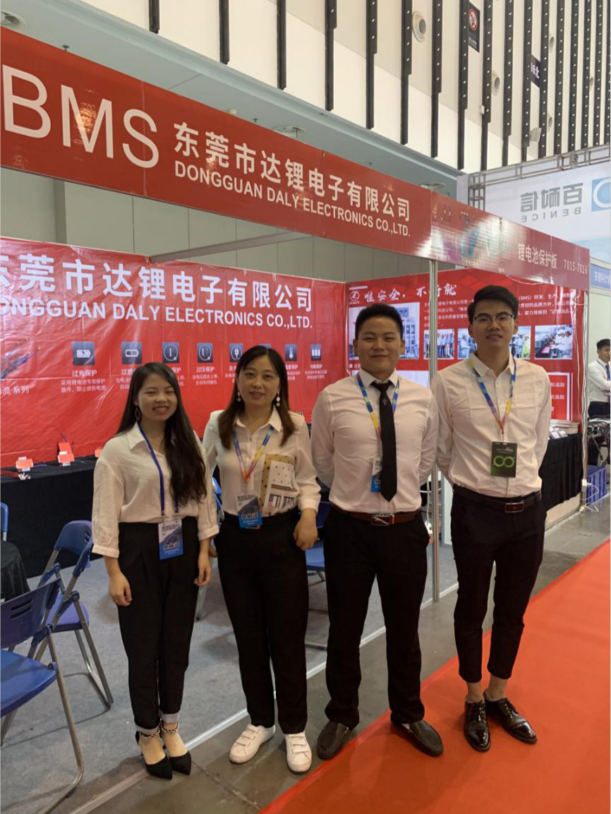 Full of technology, lithium electronics, appear in nanjing exhibition!