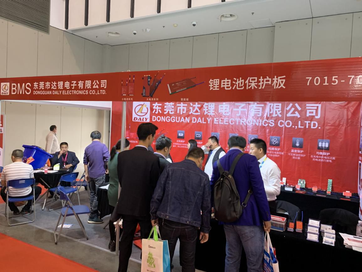Lithium electronics co., LTD. Appeared in nanjing exhibition, become lithium new energy hot spot